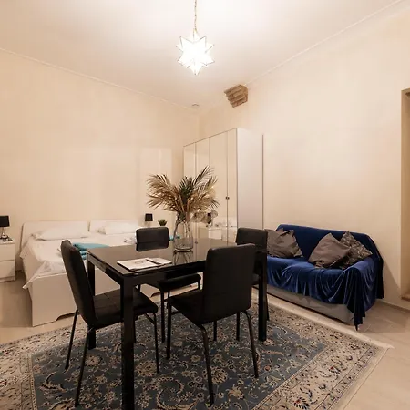 Raphael Temporary In Appartement Urbino